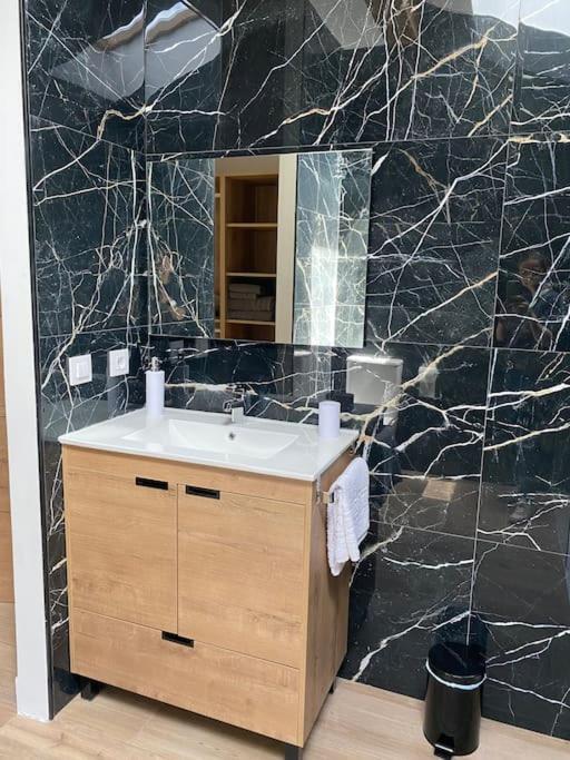 Casa Familiar Cerca De Cabarceno Villa Penagos Exteriör bild